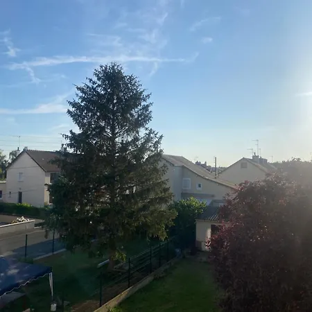 Allonnes A 10 Min Du Circuit Homestay